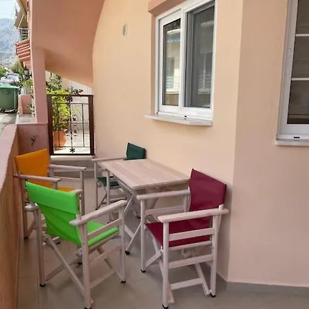 Cozy Apartment In Paleros! S & C Apartment Exterior photo