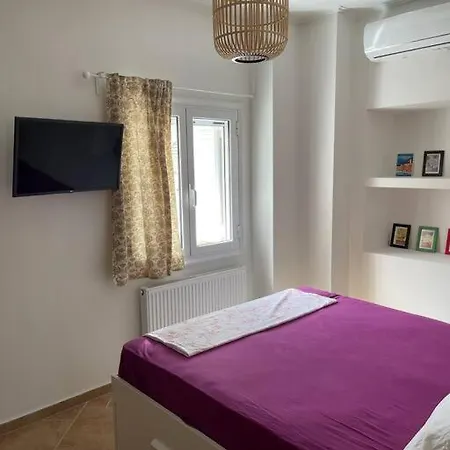 Cozy Apartment In Paleros! S & C Apartment Exterior photo