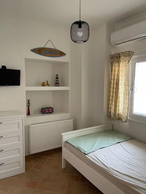Cozy In Paleros! S & C Apartment