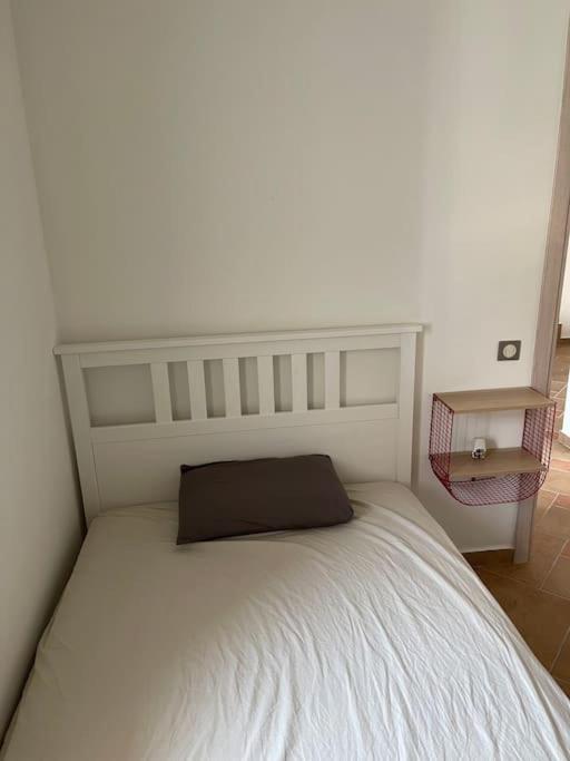 Cozy In Paleros! S & C Apartment *